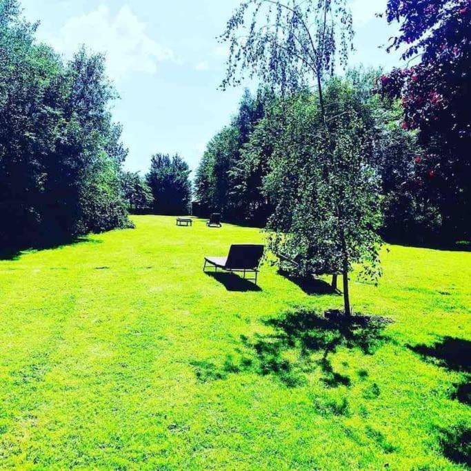 Stunning Barn Conversion Ideal For Large Families Bildeston Extérieur photo