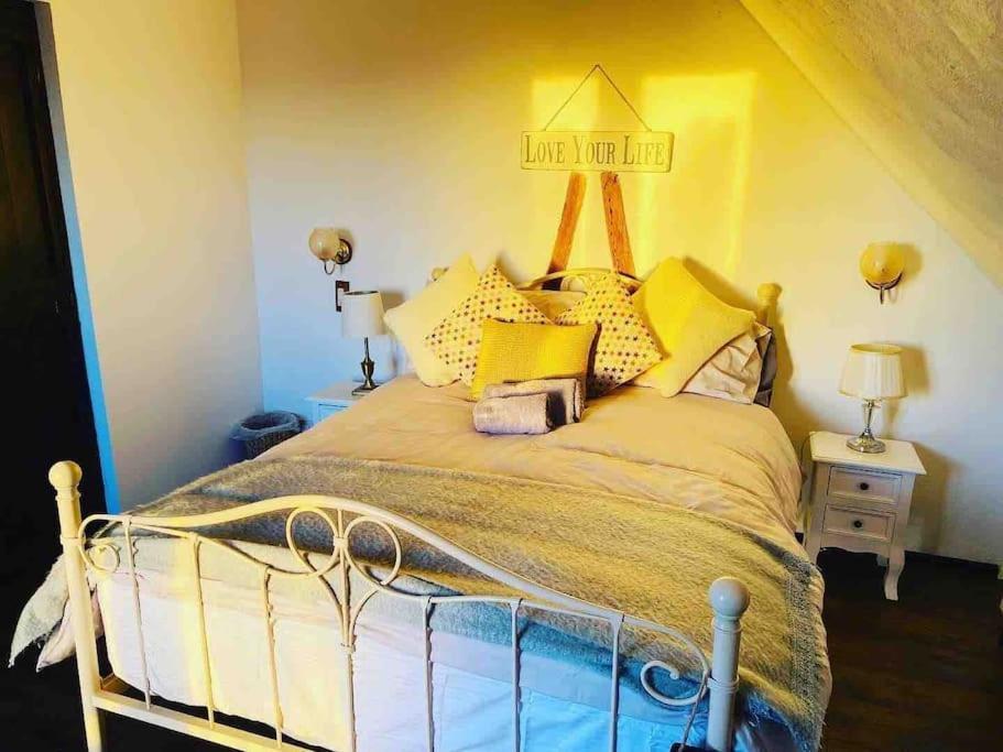 Stunning Barn Conversion Ideal For Large Families Bildeston Extérieur photo