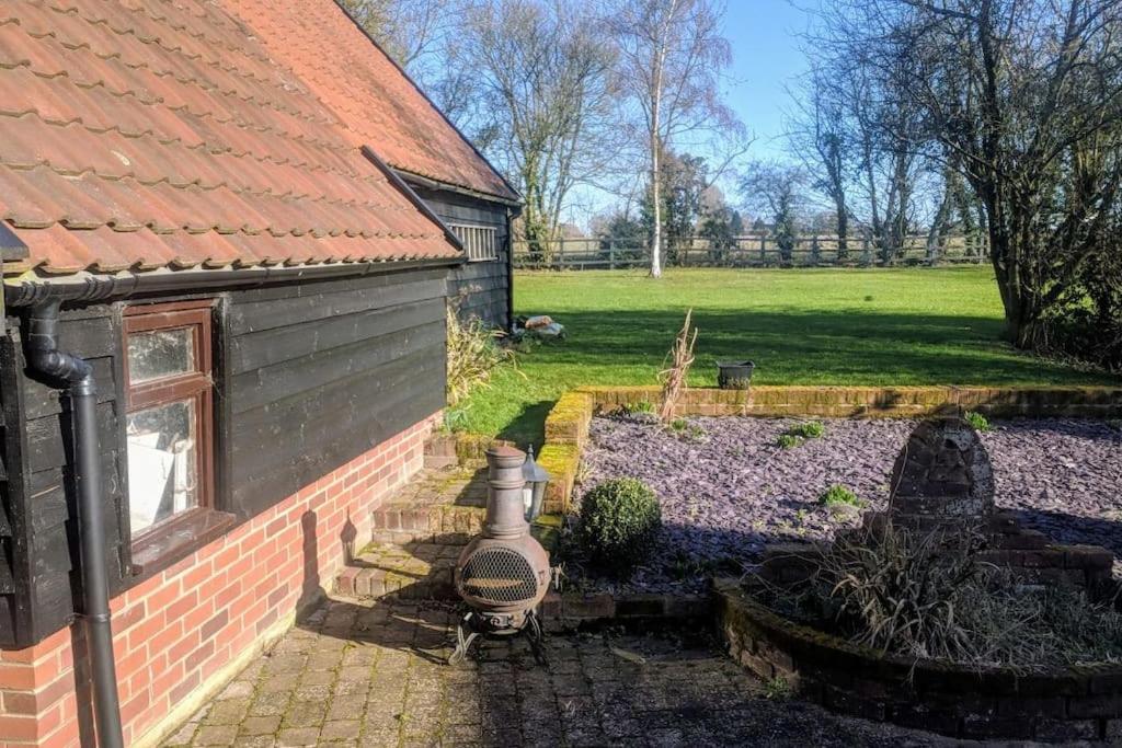 Stunning Barn Conversion Ideal For Large Families Bildeston Extérieur photo