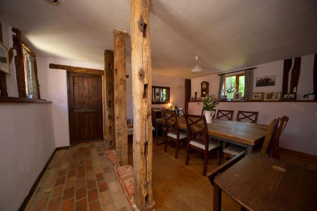 Stunning Barn Conversion Ideal For Large Families Bildeston Extérieur photo